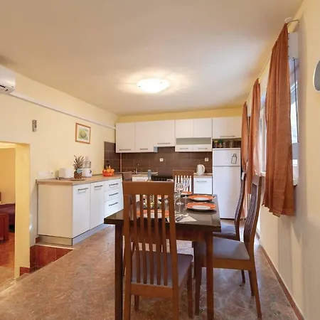 Nice In W/ Wifi And 2 Bedrooms