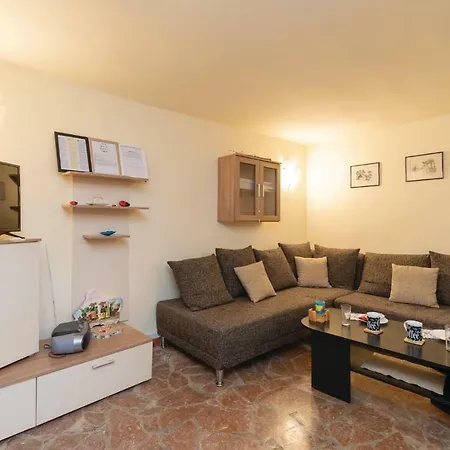 Lejlighed Nice In W/ Wifi And 2 Bedrooms *