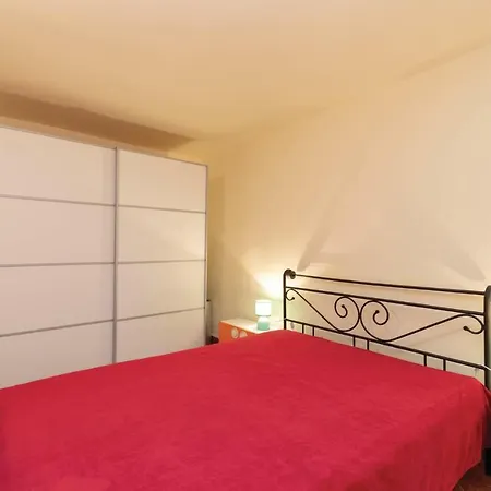Lejlighed Nice In W/ Wifi And 2 Bedrooms